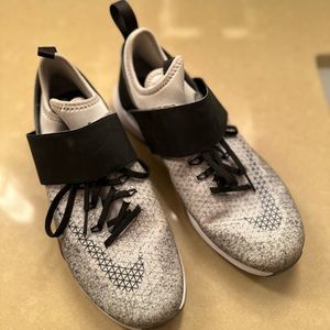 Nike In-Season TR 9 Training Shoe - Women's 8.5